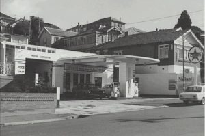 1971 Solomons Garage Lurline St, Blue Mountains Library